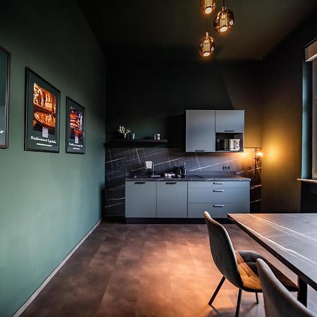 Llr Design Apartment - Emerald Green Im Zentrum Von Koblenz Koblenz  Exterior foto